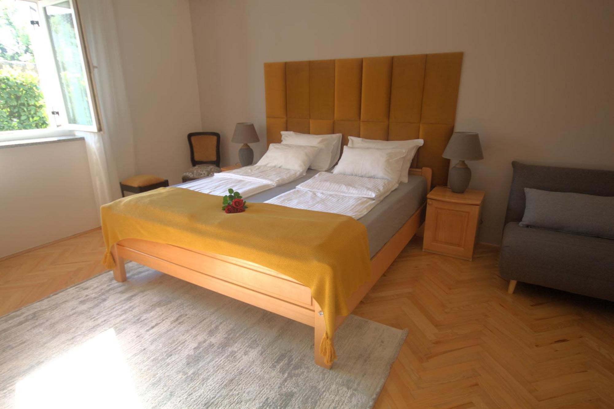Apartments Katarina Porat Малинска Экстерьер фото